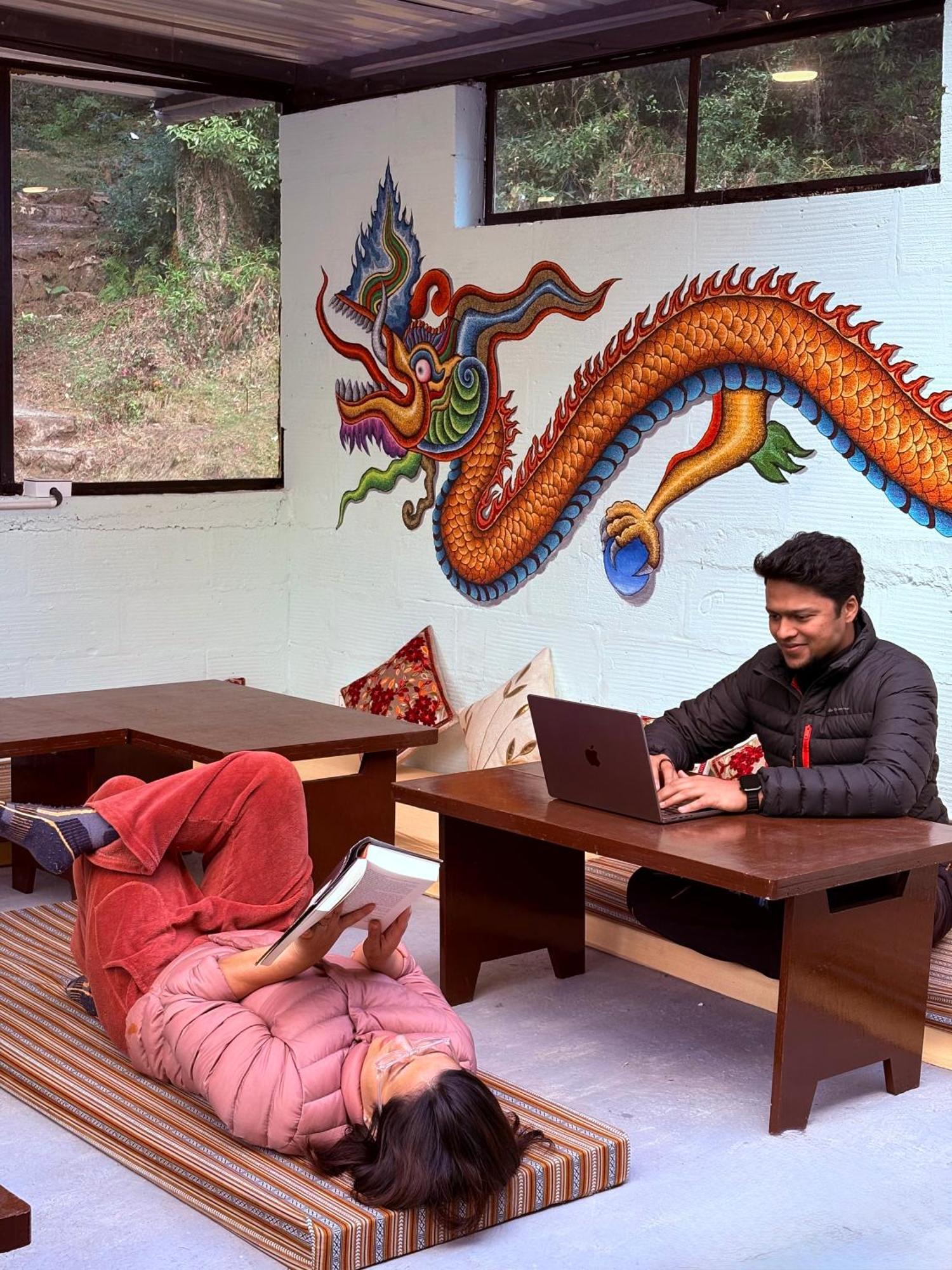 Eevolve Dharamkot - An Eco Hostel Мак-Леод-Гейндж Экстерьер фото